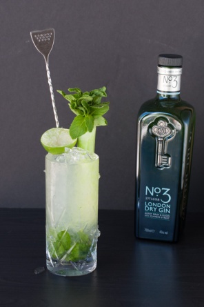 How to make a St James's Swizzle gin cocktail on mycustardpie.com
